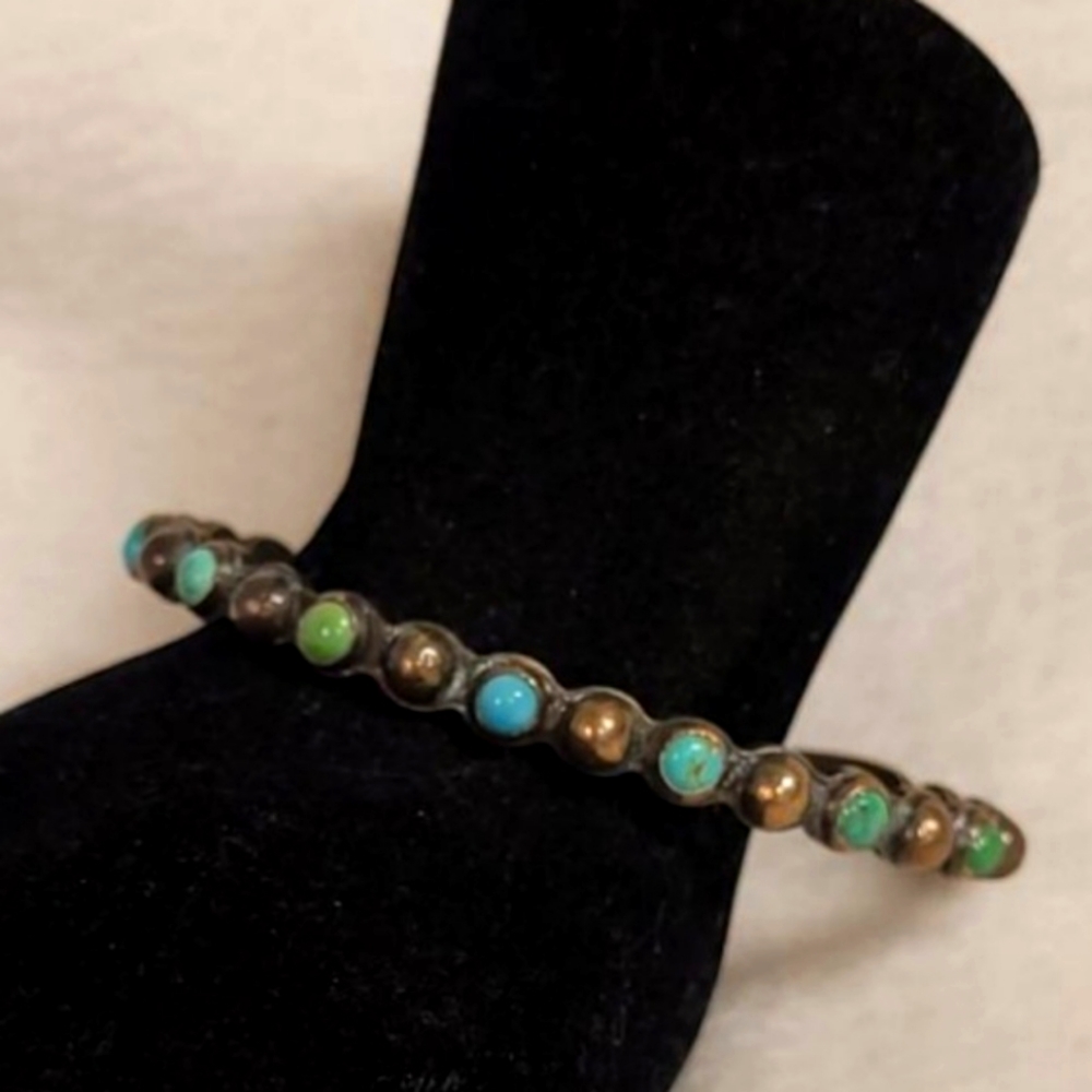Zuni Native American Vintage signed Coin Silver Bracelet